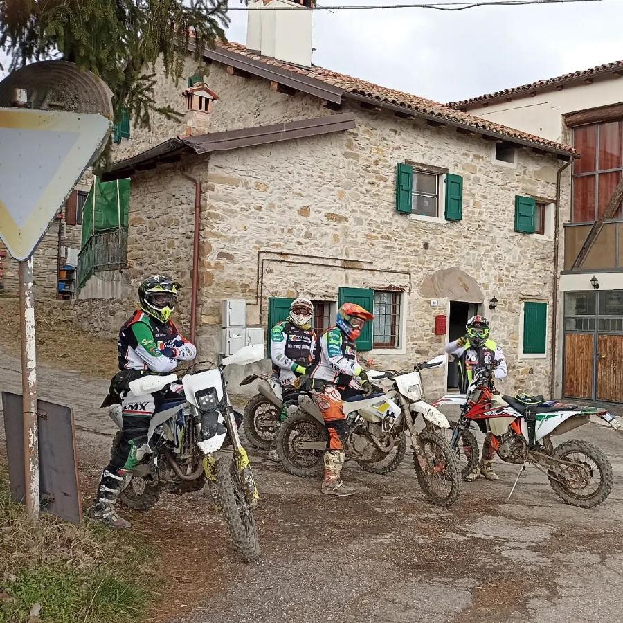 La Corte Dei Celti San Benedetto Del Querceto Eksteriør bilde